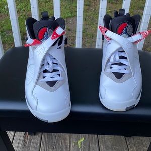 Air Jordan 8 (Bugs Bunny)